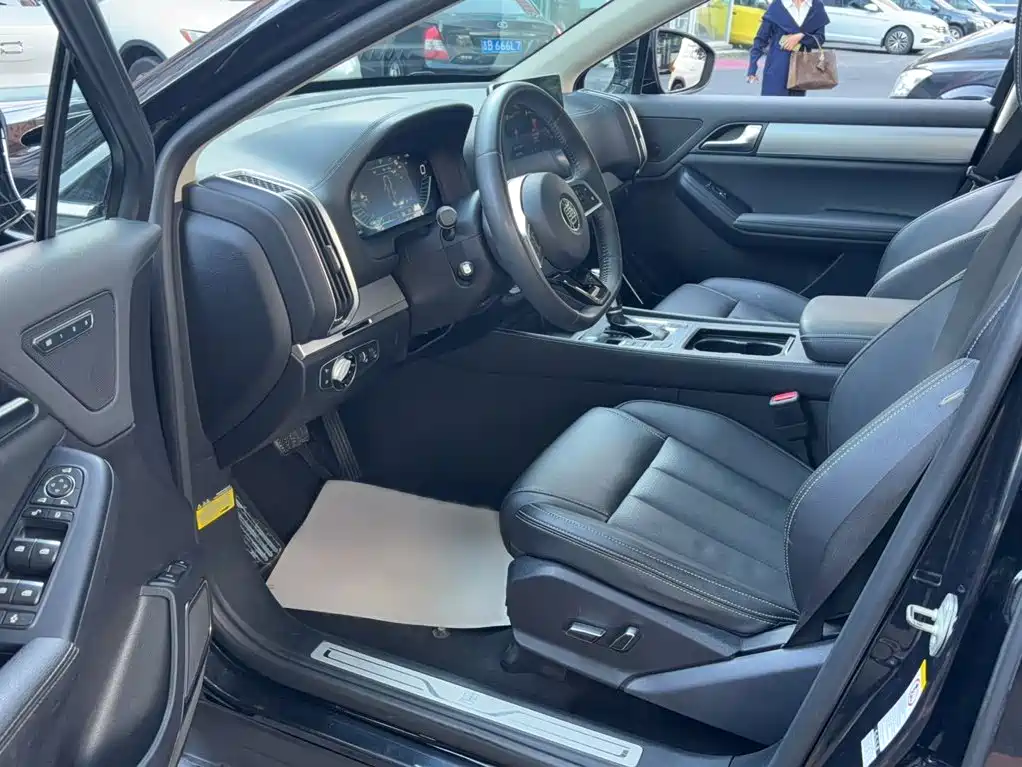 BYD Tang — миниатюра 12