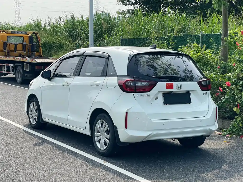 Honda Fit — миниатюра 7