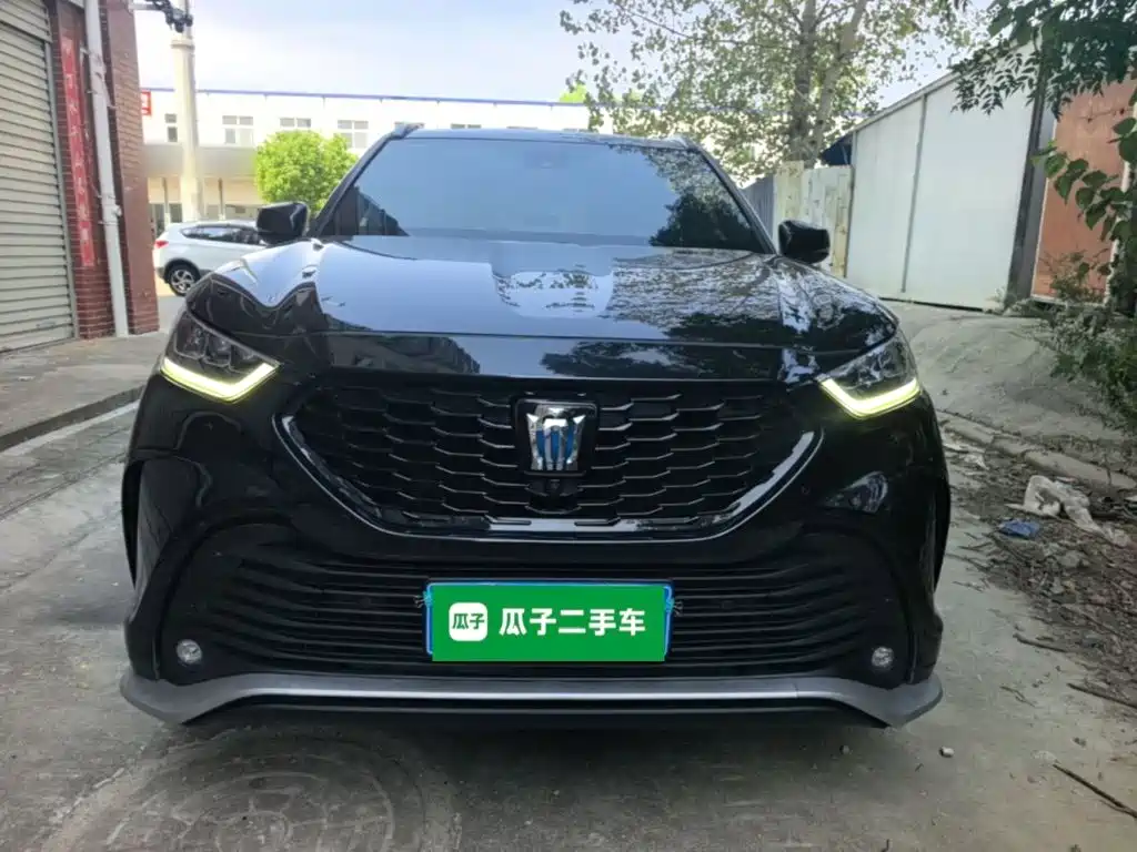 Toyota Crown Kluger — миниатюра 3