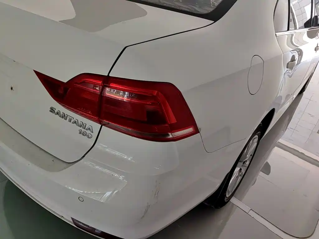 Volkswagen Santana — миниатюра 8