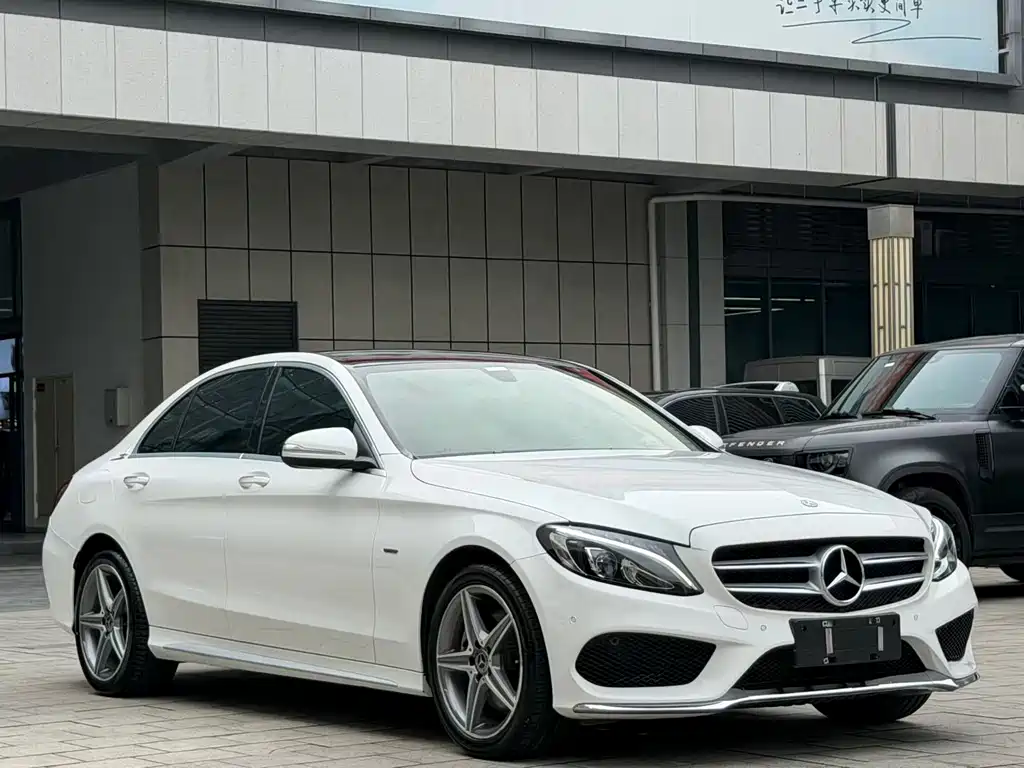 Mercedes-Benz C-Class — миниатюра 3
