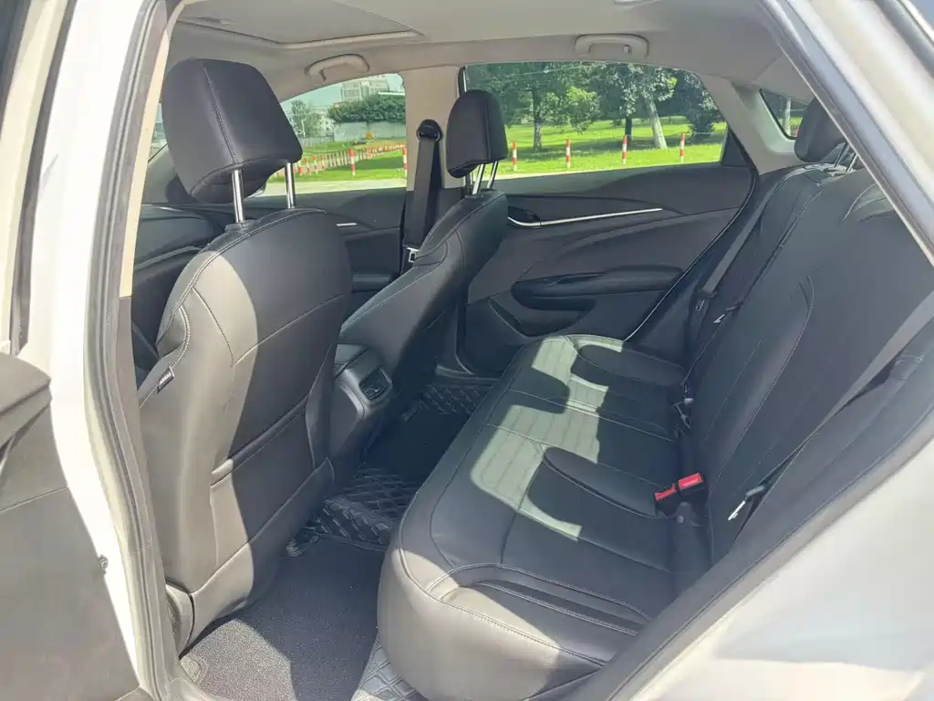Buick Excelle — миниатюра 5