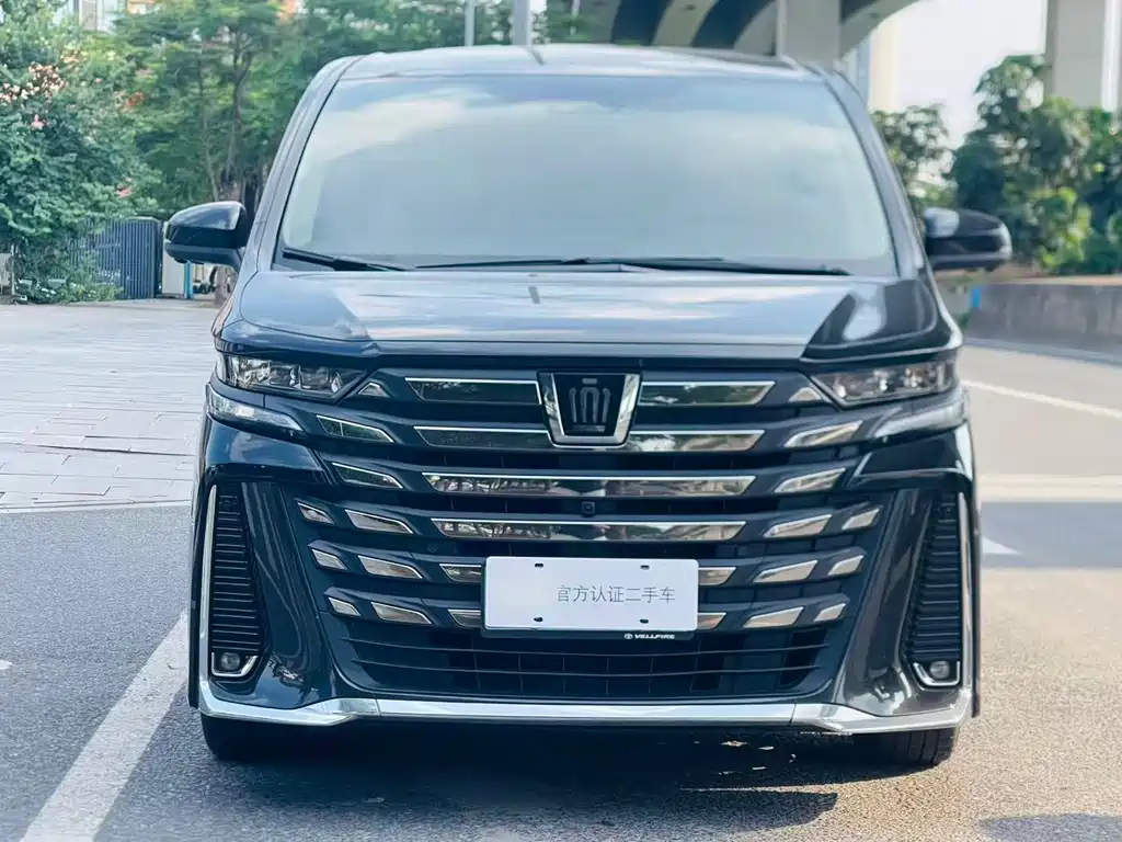 Toyota Vellfire — миниатюра 3