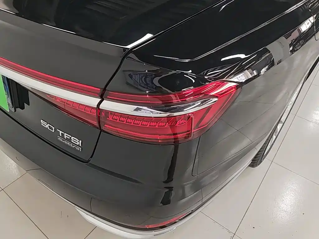 Audi A8 — миниатюра 8