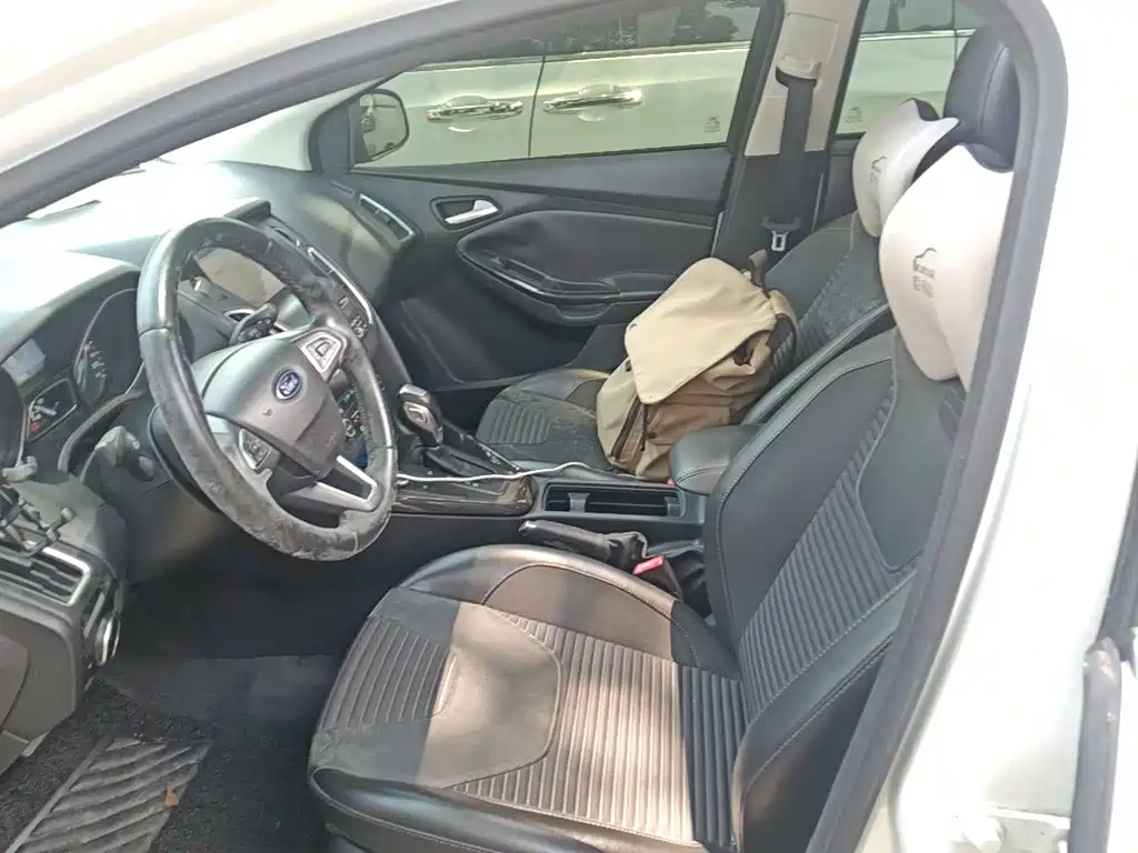 Ford Focus — миниатюра 8