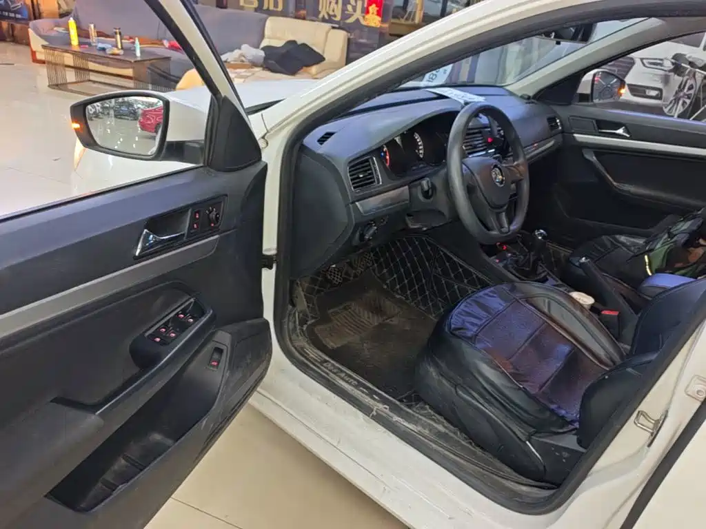 Volkswagen Lavida — миниатюра 16