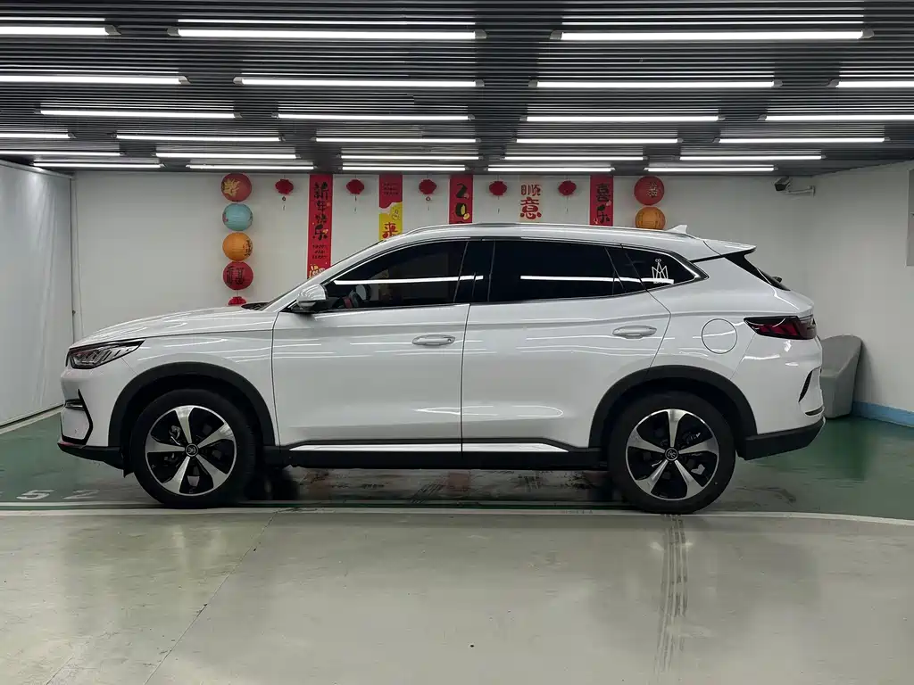 BYD PLUS New Energy — миниатюра 4