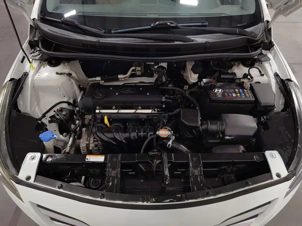 Hyundai Verna — миниатюра 6