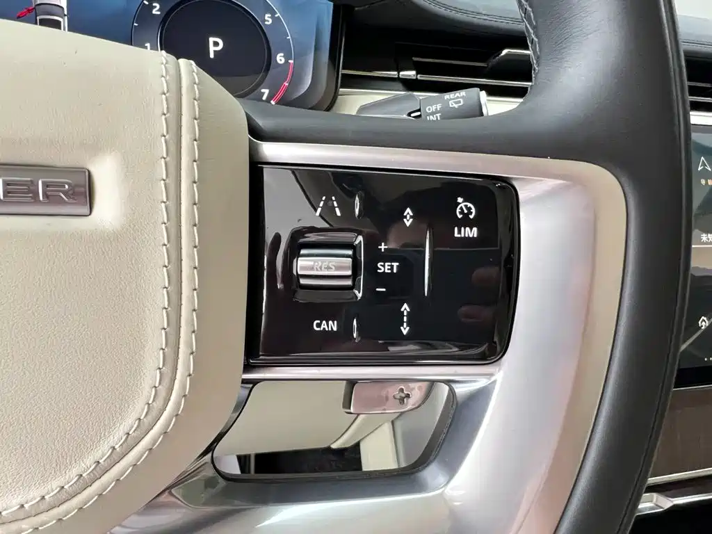 Land Rover Range Rover — миниатюра 16