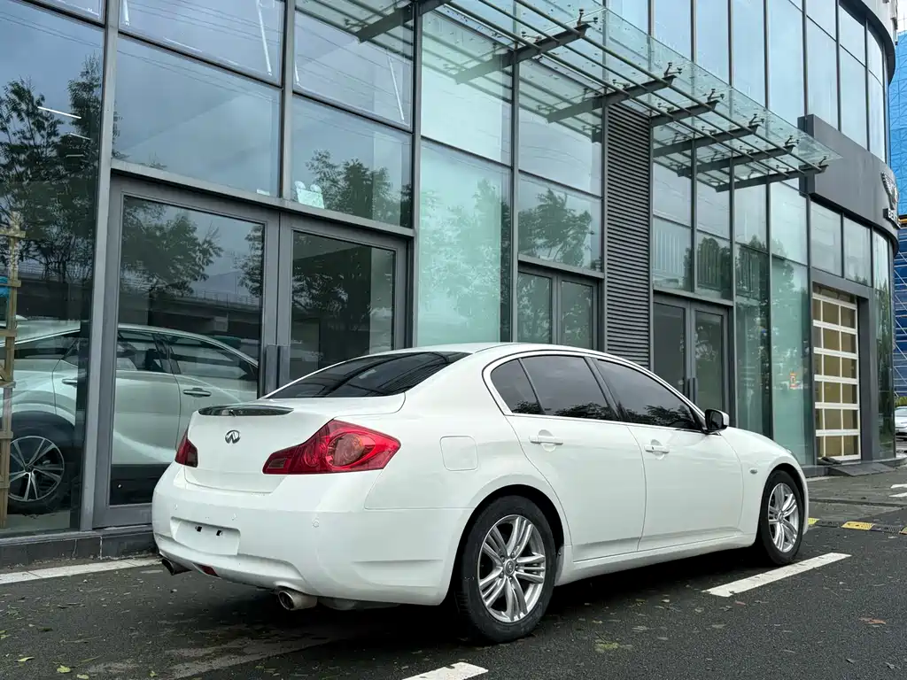 Infiniti G — миниатюра 17