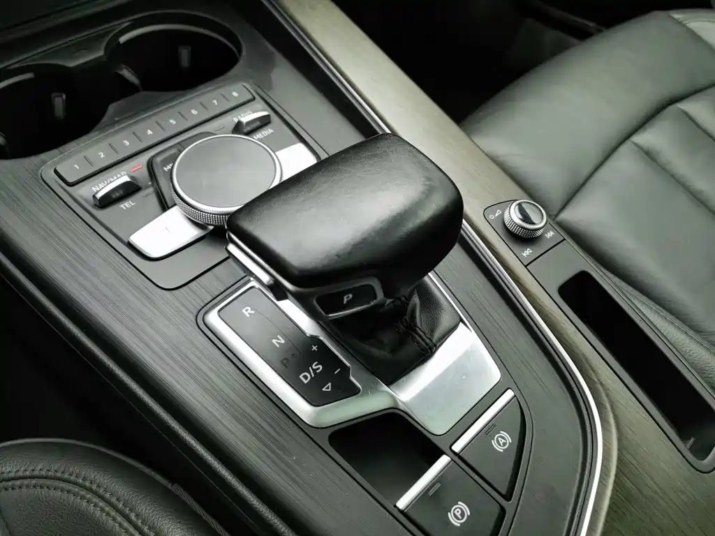 Audi A4L — миниатюра 13