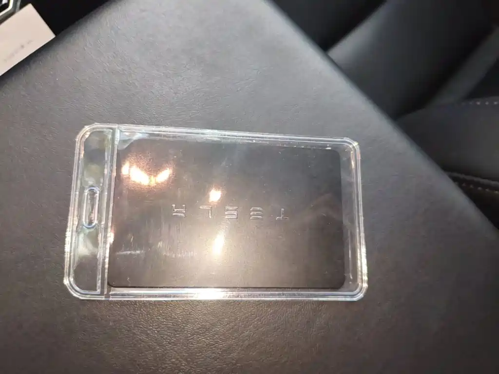 Tesla Model 3 — миниатюра 9