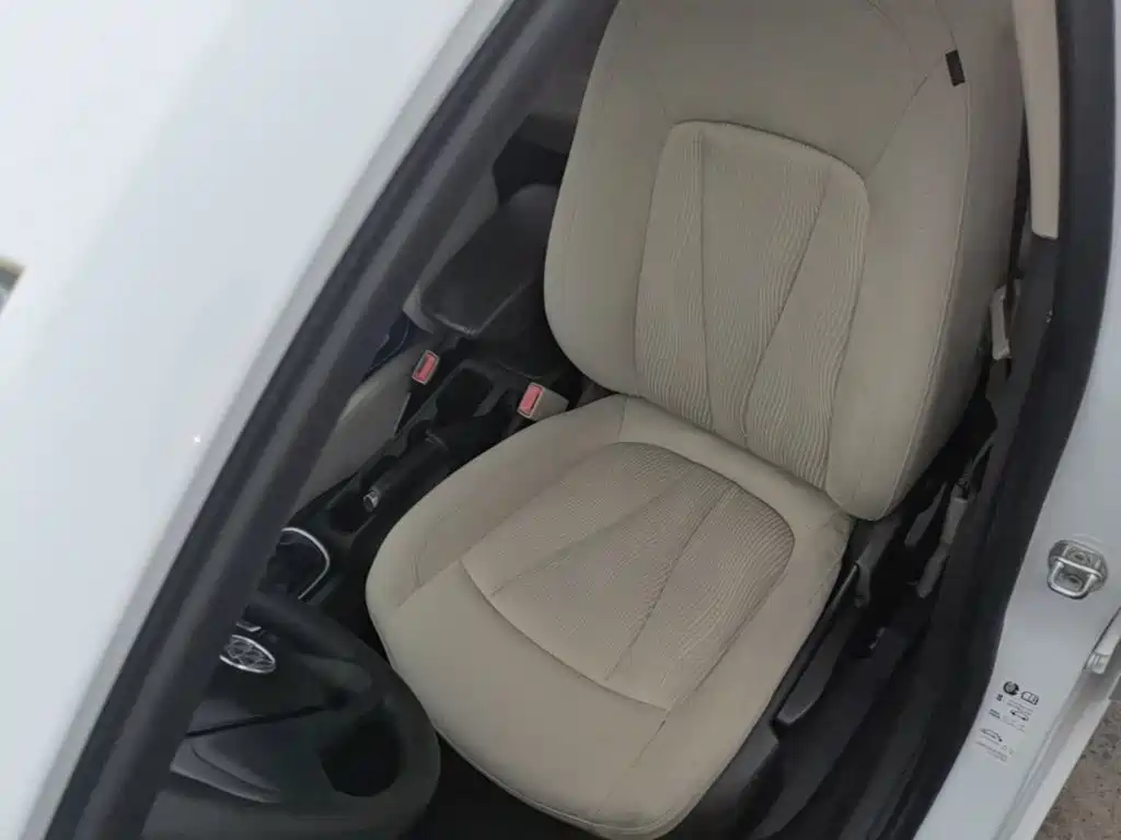 Buick Verano — миниатюра 15