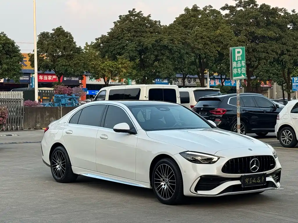 Mercedes-Benz C-Class — миниатюра 3