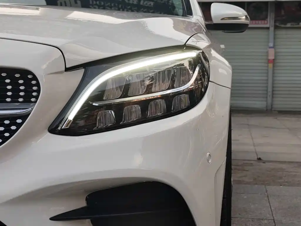Mercedes-Benz C-Class — миниатюра 18