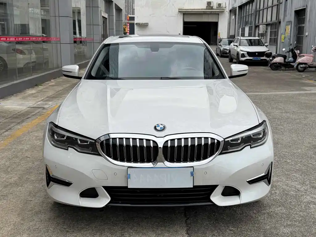 BMW 3 Series — миниатюра 4