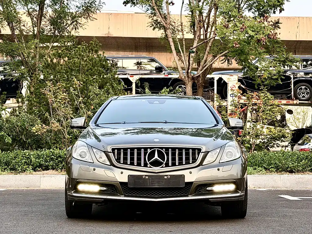 Mercedes-Benz E-Class (Import) — миниатюра 2