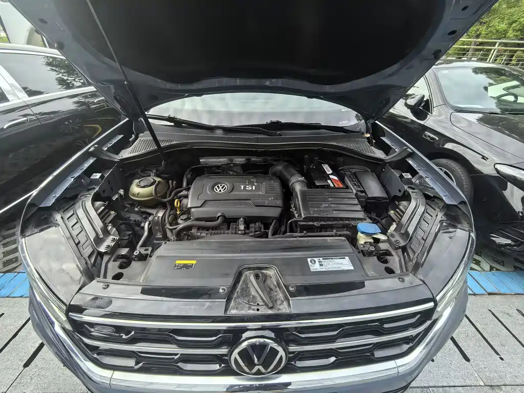 Volkswagen X — миниатюра 5