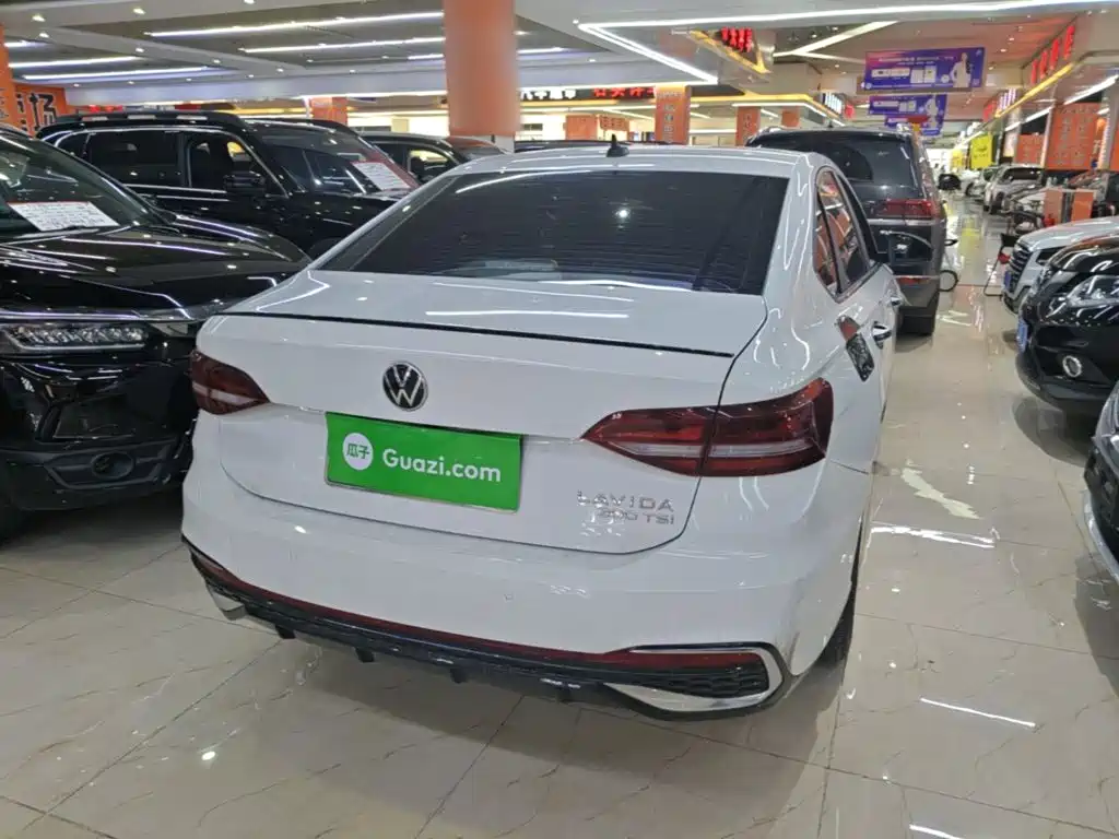 Volkswagen Lavida — миниатюра 7