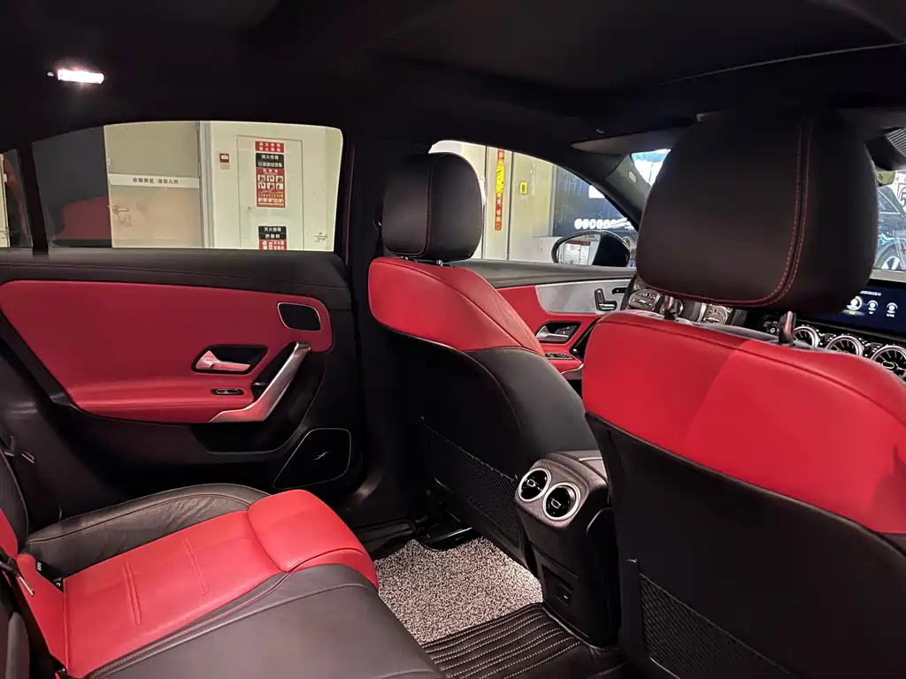 Mercedes-Benz A-Class AMG — миниатюра 13