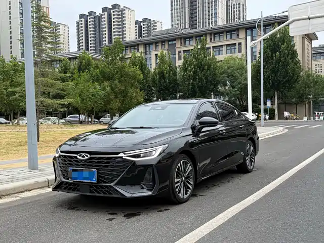 Chery Arrizo 8