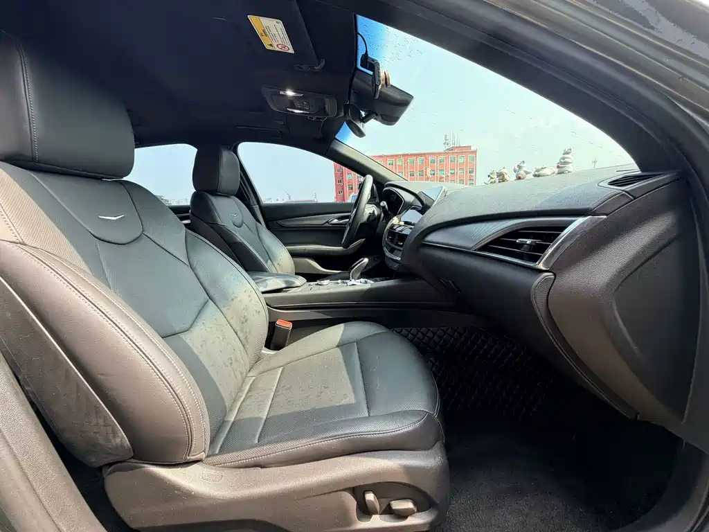 Cadillac CT5 — миниатюра 12