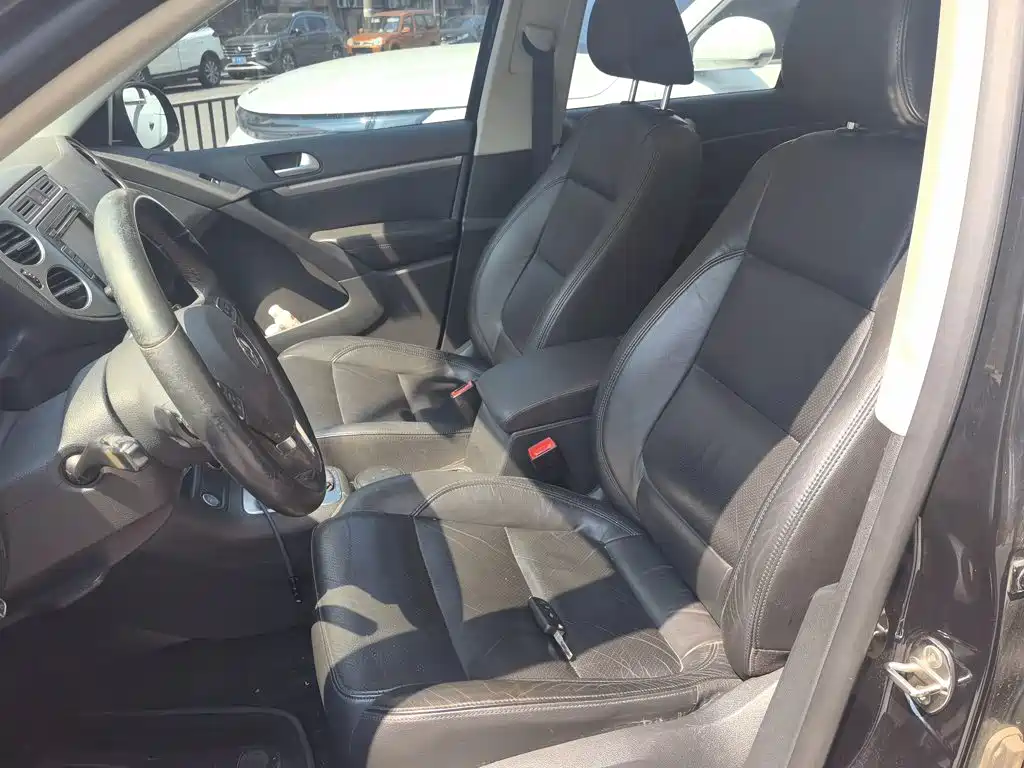 Volkswagen Tiguan — миниатюра 8