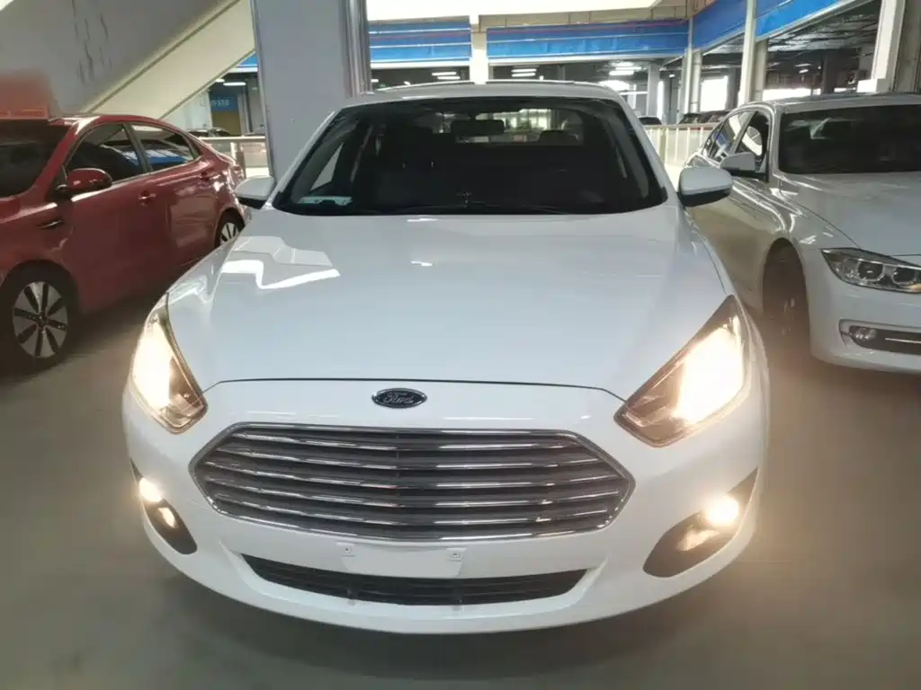 Ford Escort — миниатюра 3