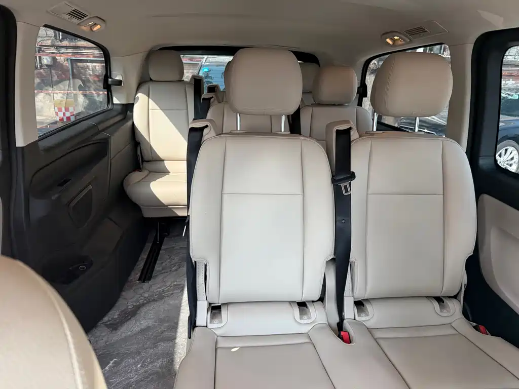 Mercedes-Benz Vito — миниатюра 4