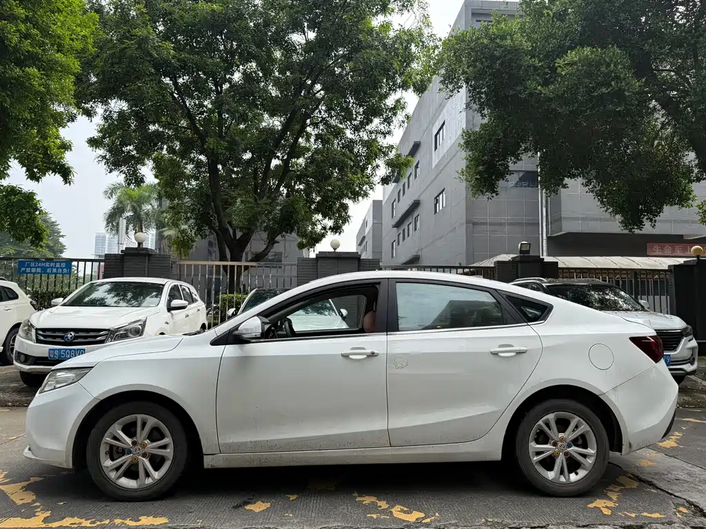 MG MG GT — миниатюра 13