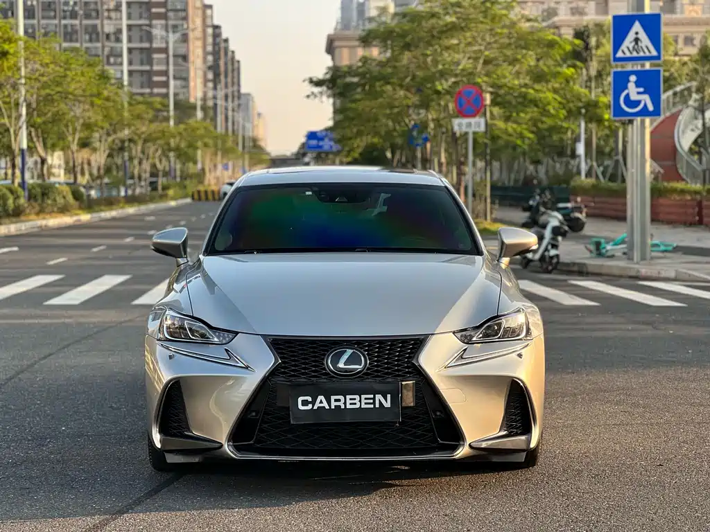 Lexus IS — фотографии объявления, Фото 3
