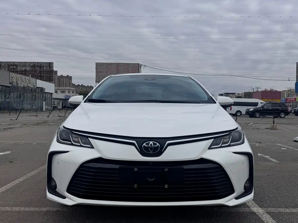 Toyota Corolla 2021 — фото 2