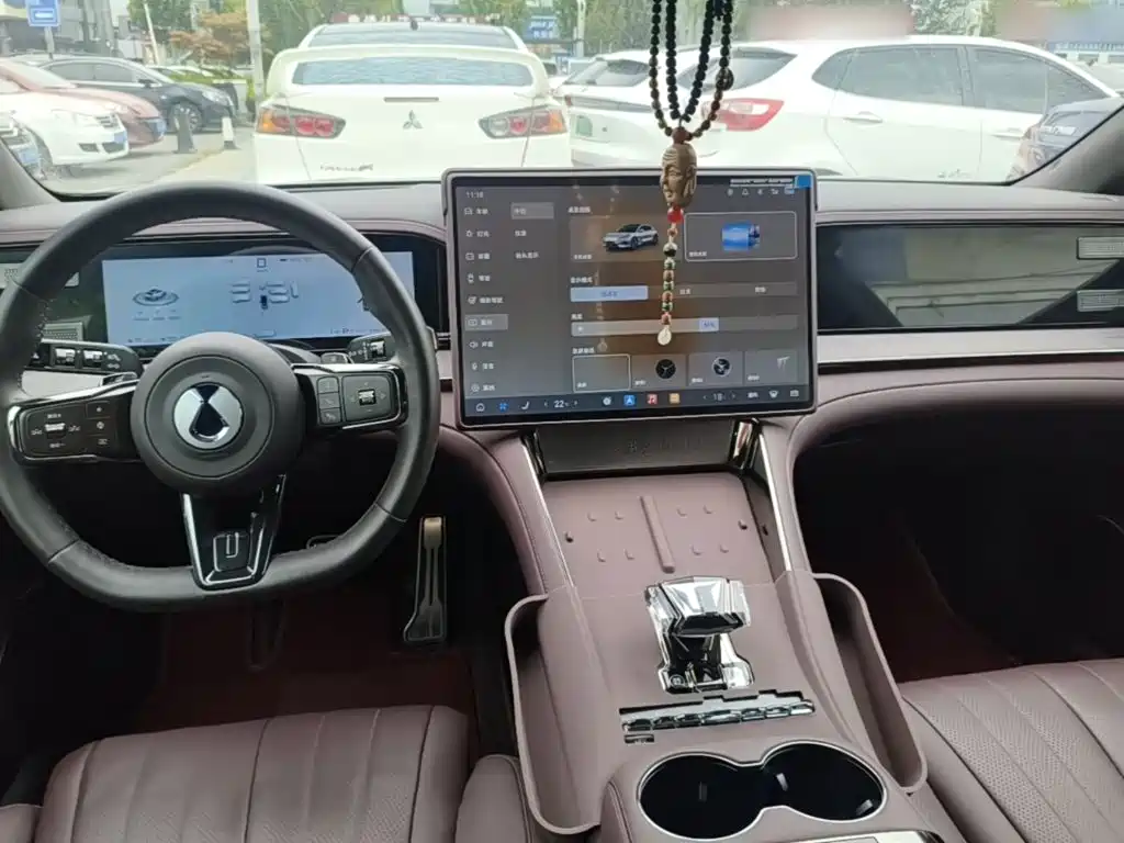 Denza Denza Z9GT — миниатюра 10
