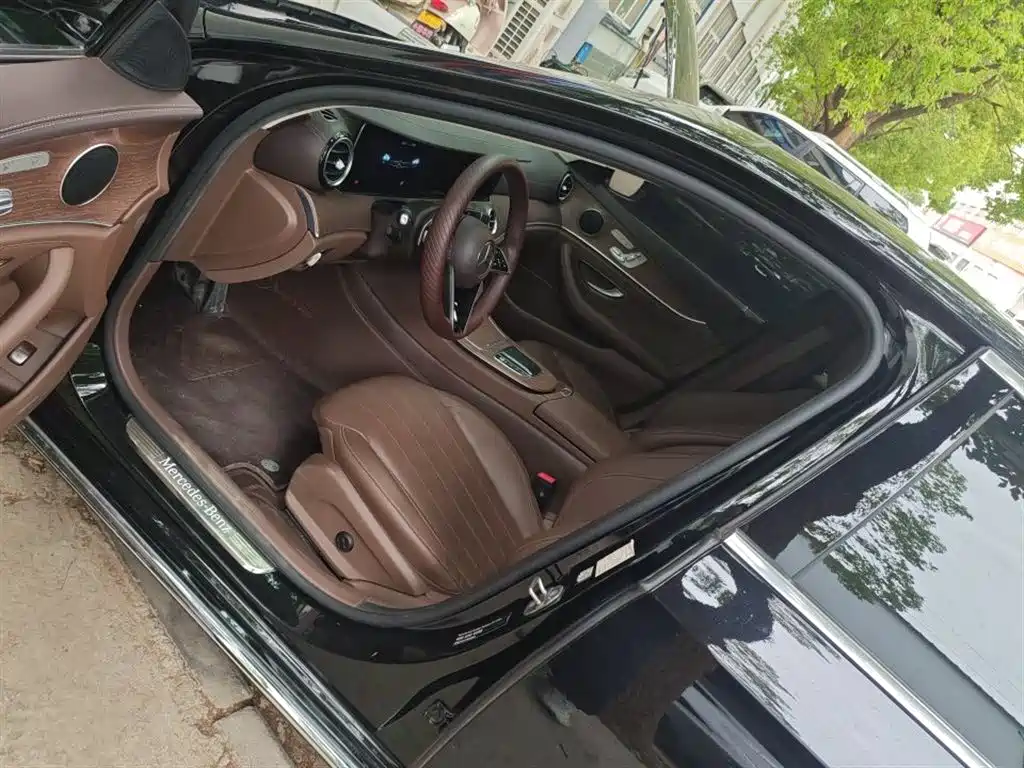 Mercedes-Benz E-Class E 2023 E 300 L Fashion