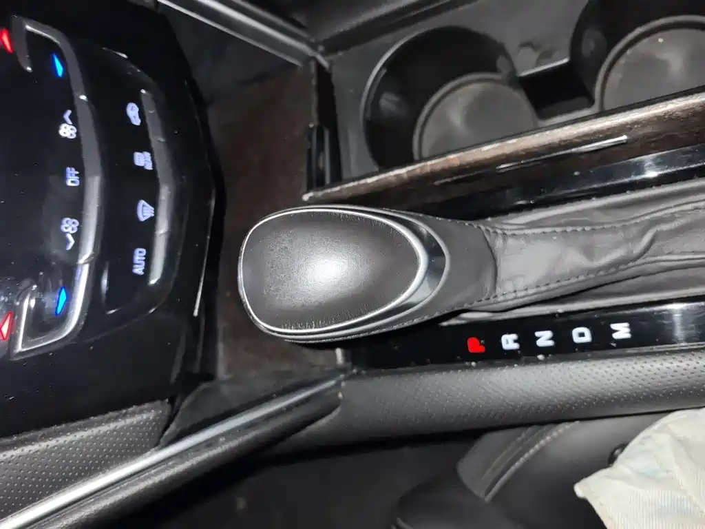 Cadillac XTS 2018 28T