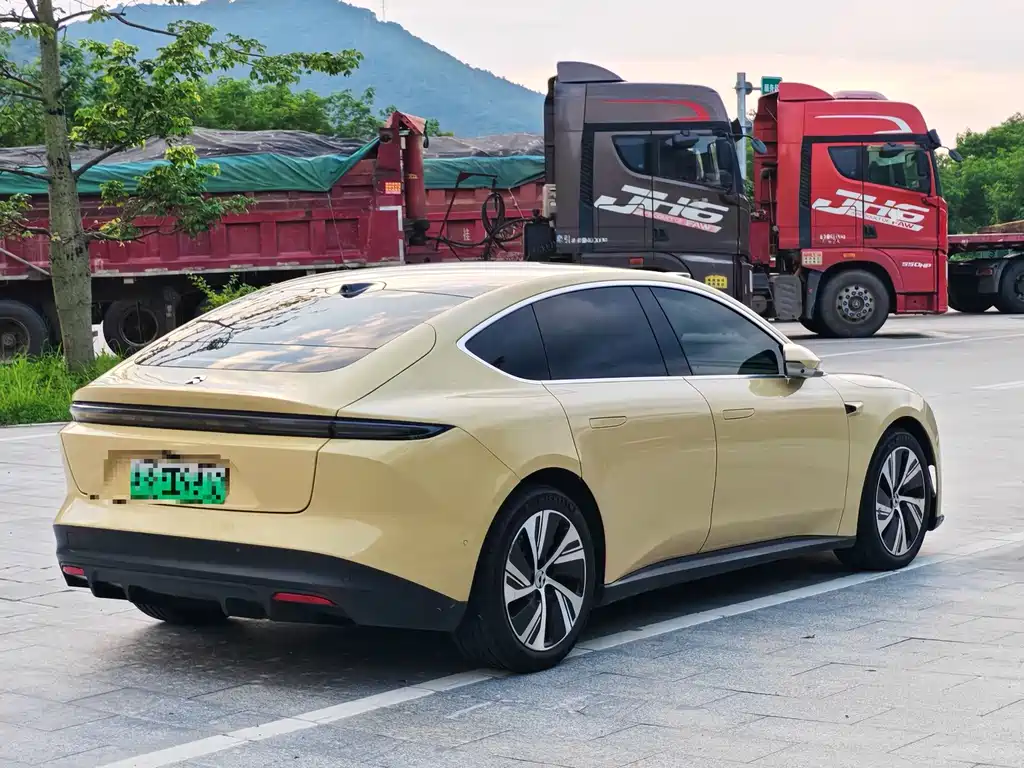 NIO ET5 — миниатюра 2