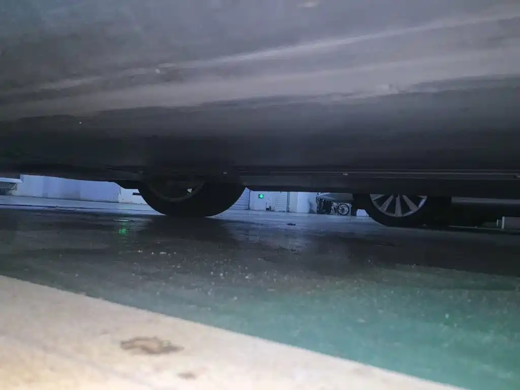 Tesla Model Y — миниатюра 18