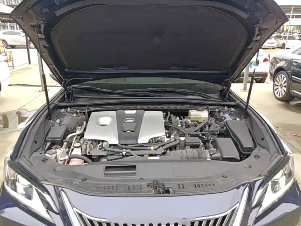 Lexus ES — миниатюра 20