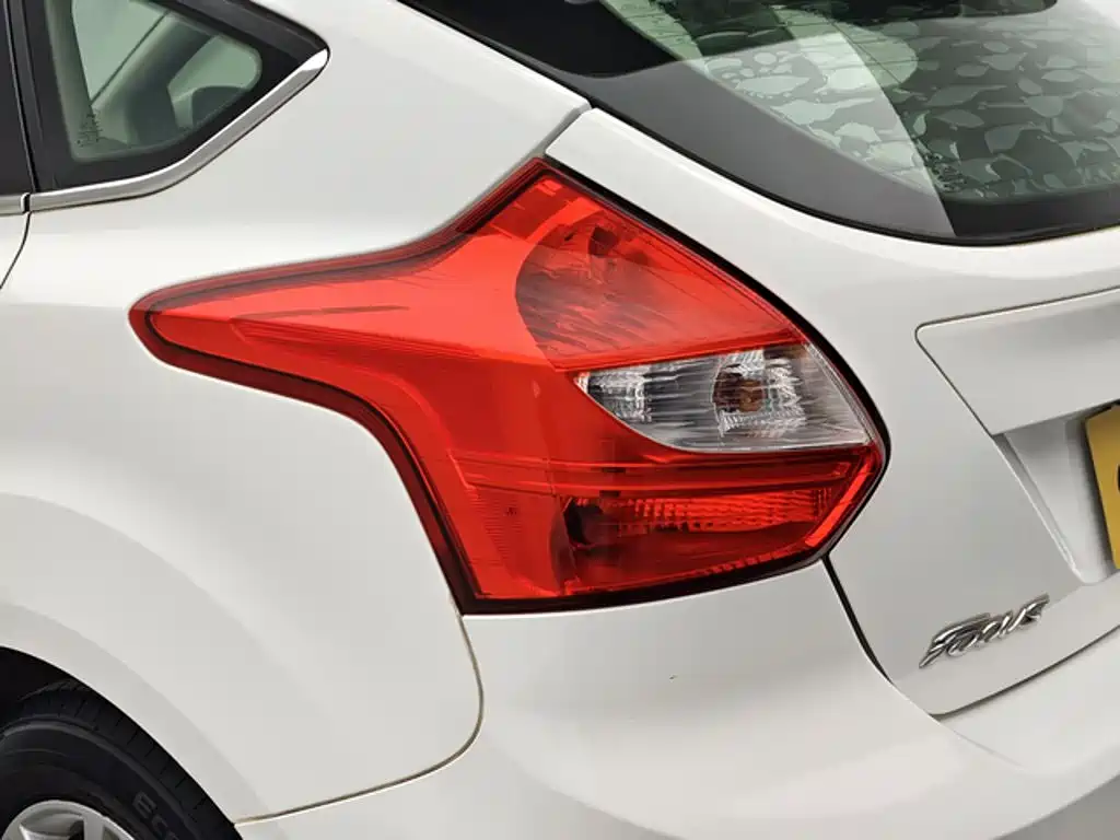 Ford Focus — миниатюра 14