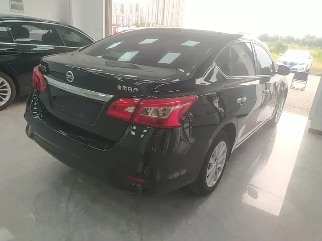 Nissan Sylphy — миниатюра 7