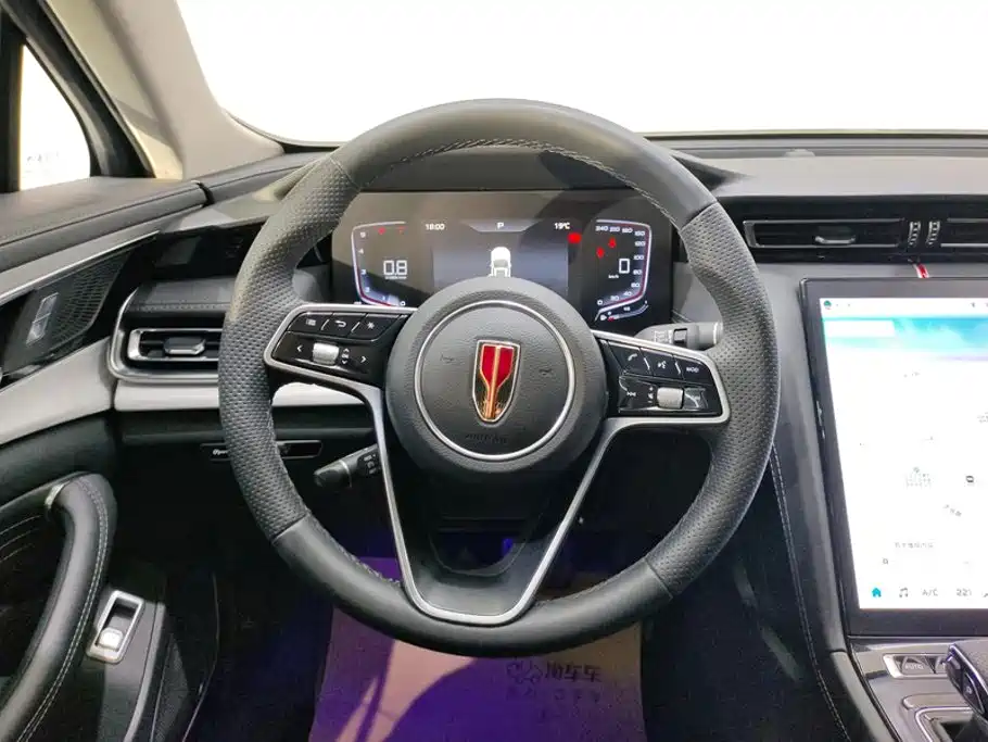 Hongqi Hongqi H5 — миниатюра 15
