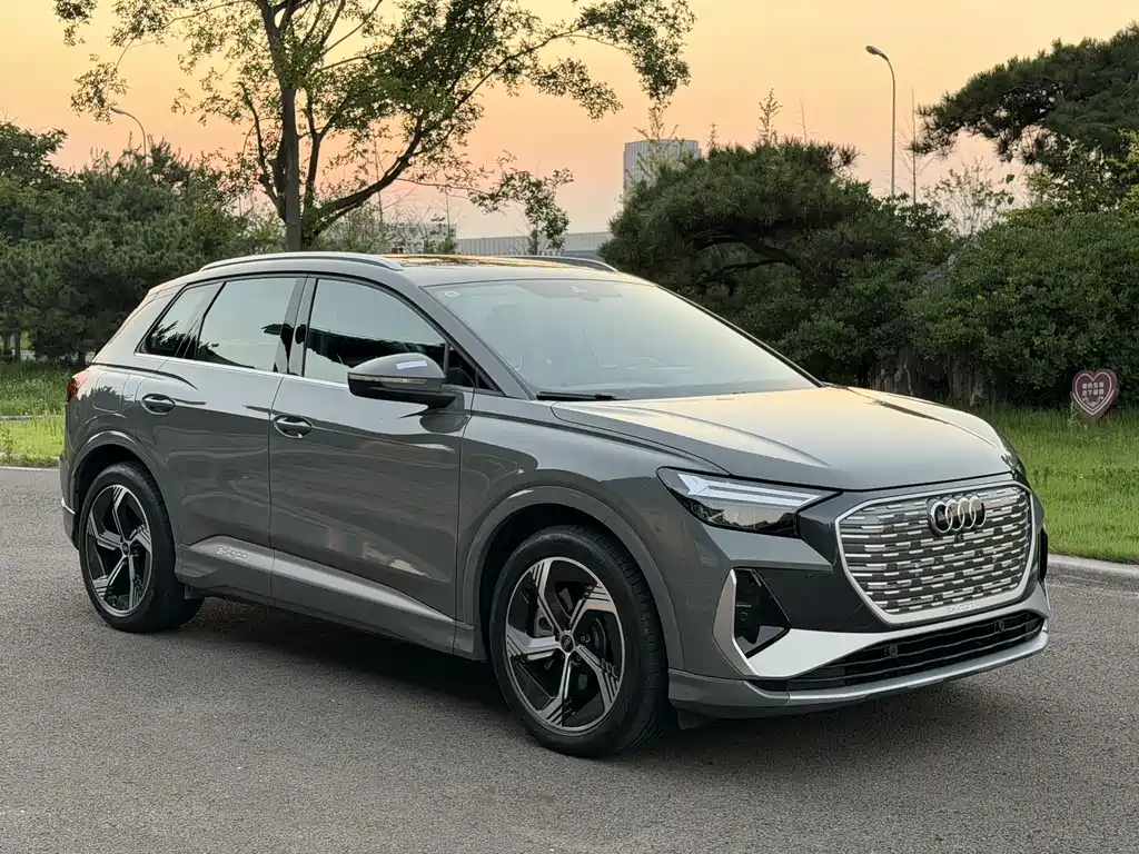 Audi Q4 e-tron — миниатюра 3