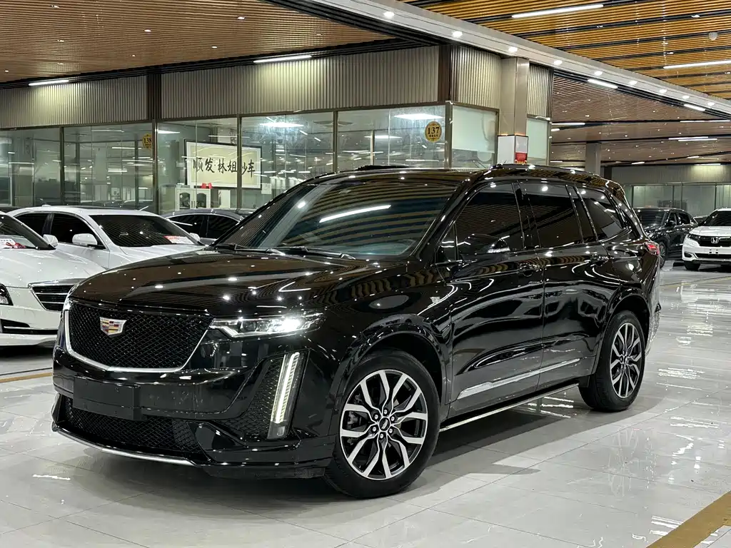 Cadillac XT6
