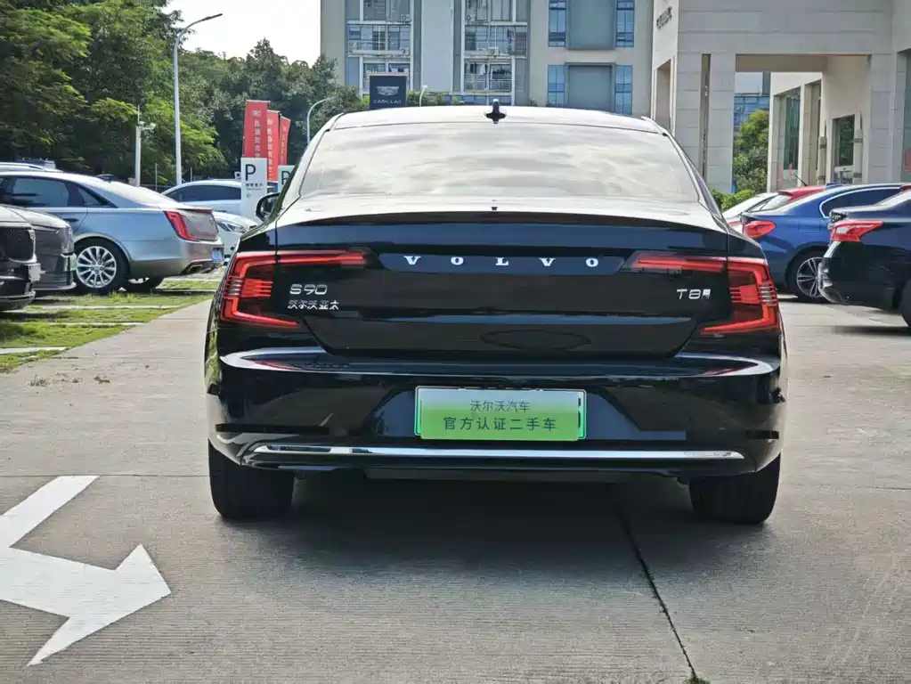 Volvo S90 PHEV — миниатюра 4