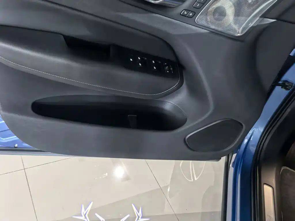 Volvo XC60 — миниатюра 7