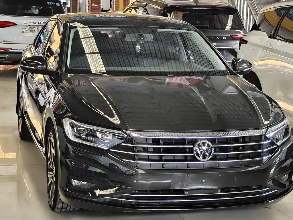 Volkswagen Sagitar 2021
