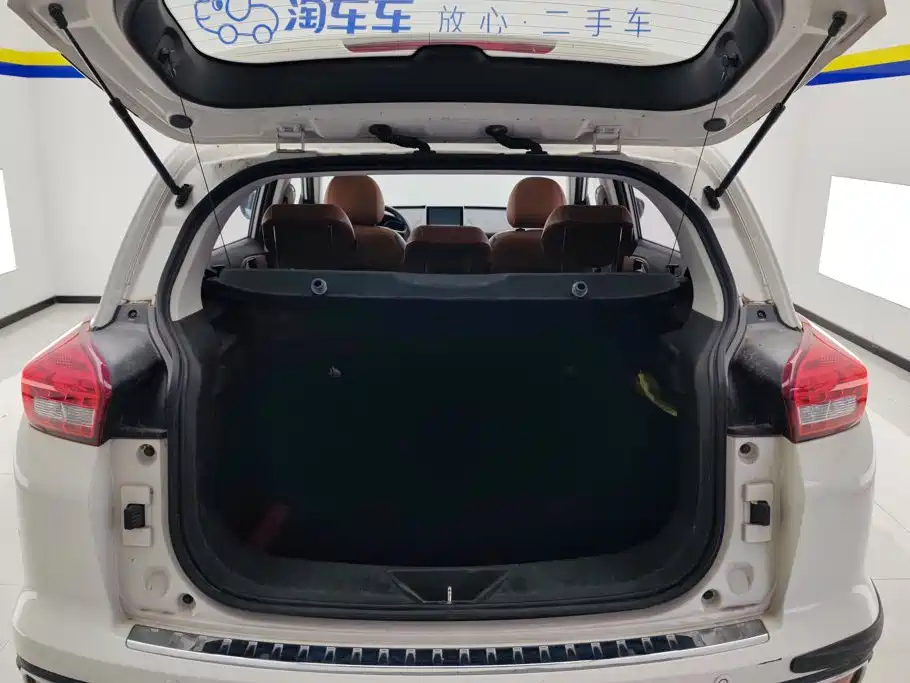 BAIC Senova X35 — миниатюра 4