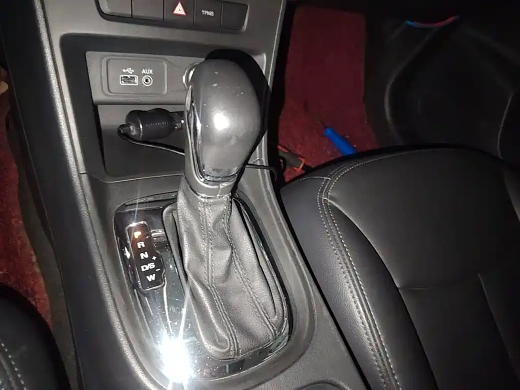 Roewe 360 — миниатюра 14