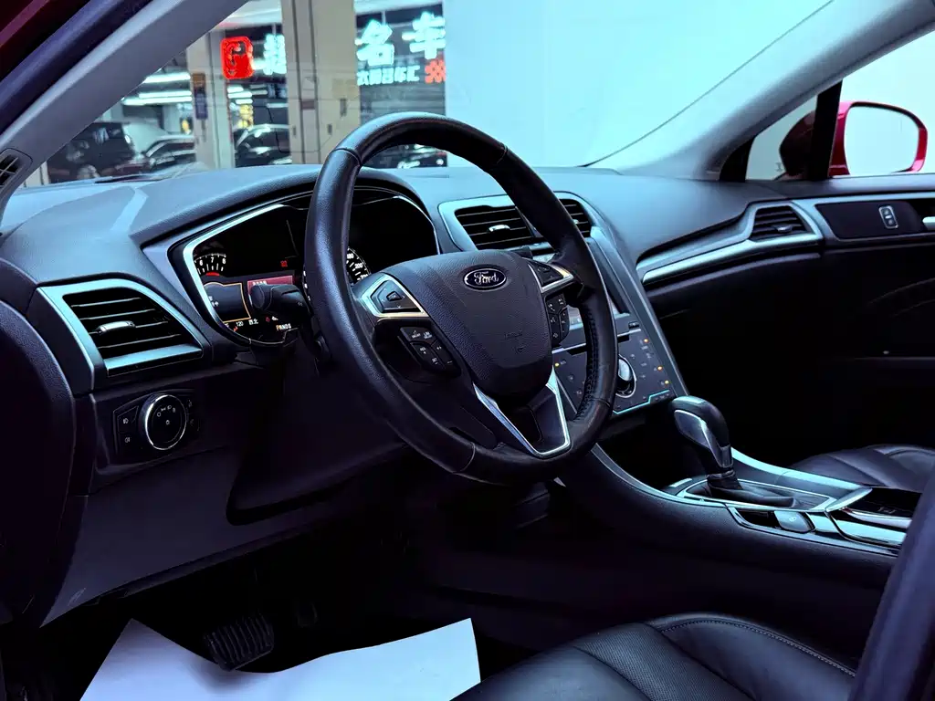 Ford Mondeo — миниатюра 10