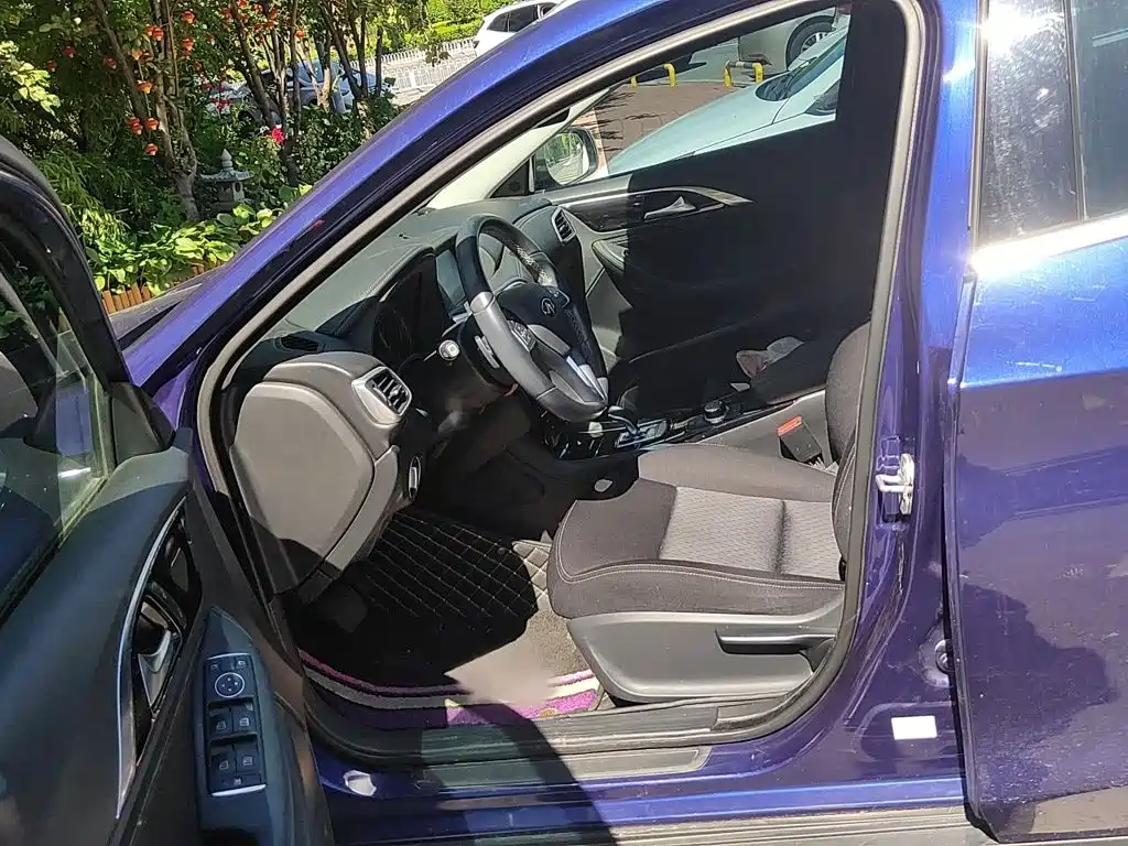 Infiniti QX30 — миниатюра 8